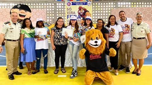 Alunos do 5º ano do Sistema Municipal de Ensino de Ibirataia celebram formatura do PROERD com compromisso contra drogas e violência