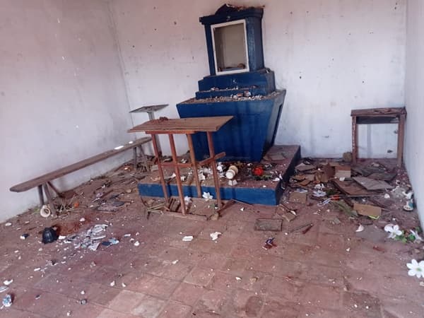 Igreja na zona rural de Itatim é alvo de ataque; imagens foram destruídas na Bahia