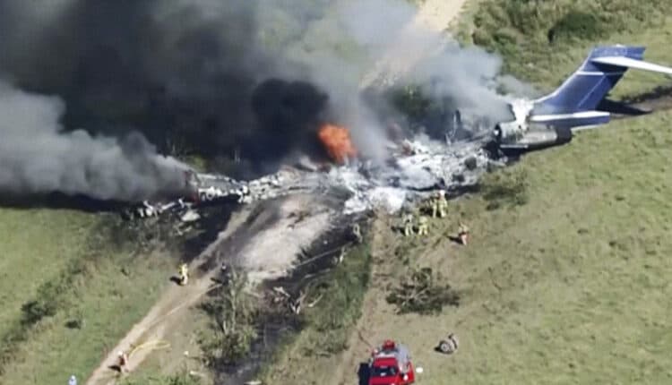 No Texas, avião com 21 pessoas cai, e todos saem ilesos