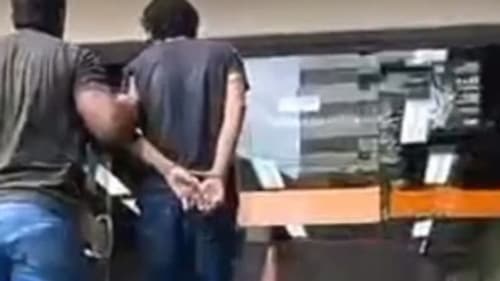 Homem é preso por extorsão com vídeos íntimos