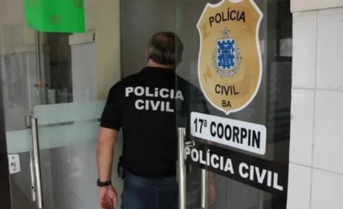 Feto é encontrado em banheiro de escola municipal na Bahia