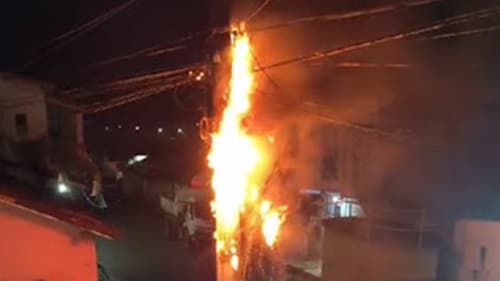 Ibirataia: Poste de energia incendeia Bairro Mirassol