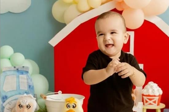 Vitória da Conquista: Bebê morre ao ser atropelado pelo carro do próprio pai