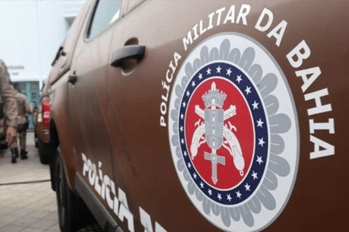 Homem entra em luta corporal com policial, leva tiro e morre na Bahia