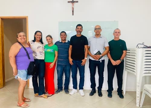 Ibirataia: Secretário de Cultura e Turismo se reúne com membros da Igreja Católica para preparativos da Festa de São José