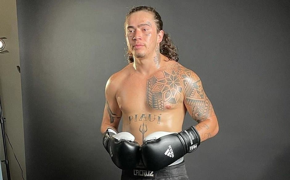 Whindersson anuncia participação em torneio internacional de boxe