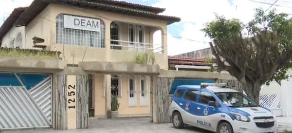 Mulher é resgatada após oito meses em cárcere privado na Bahia