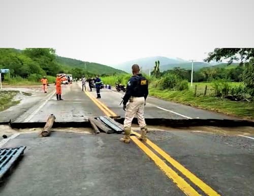 Tráfego na BR-330 entre Jitaúna e Jequié pode ser liberado nesta terça-feira (28)