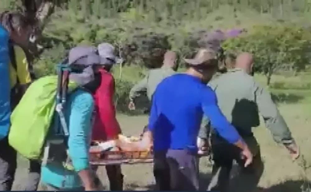 Idosa é resgatada por aeronave após se acidentar durante trilha na Chapada Diamantina