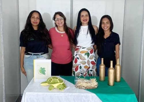 Estudantes inovam com Protótipo de Canudo Comestível: Sustentabilidade e Inovação