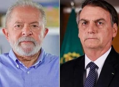 Com 50% das urnas apuradas, Bolsonaro segue liderando, mas diferença para Lula cai