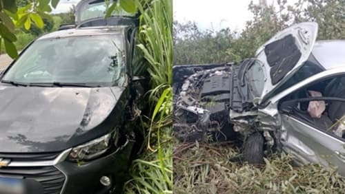 Colisão Frontal entre Corolla e Onix deixa duas pessoas feridas no extremo sul baiano