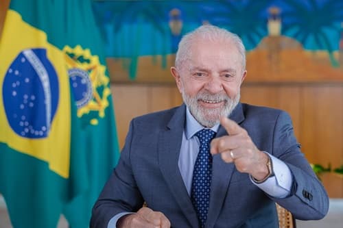 Governo Reduz Previsão do Salário Mínimo para 2026
