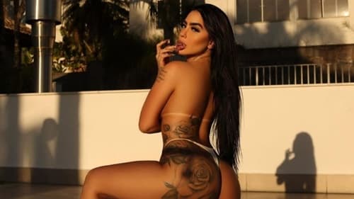 MC Mirella revela lucro surpreende com criação conteúdos adultos