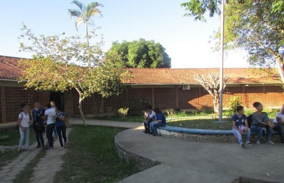 Denuncia: Alunos do Cetep de Ipiaú que foram remanejados para o Colégio CIEI relatam que há três anos aguardam a entrega dos diplomas