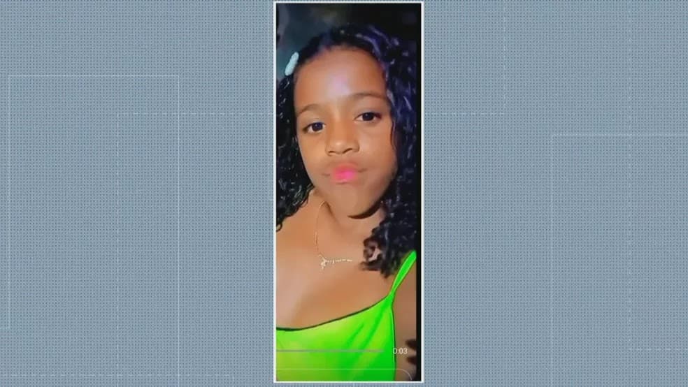 Morre menina imprensada por carro alegórico depois do desfile da Em Cima da Hora na Sapucaí