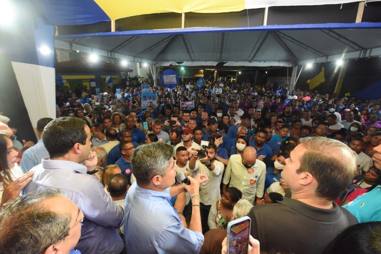 "A gente precisa devolver a esperança de um futuro melhor para os jovens da Bahia”, afirma ACM Neto