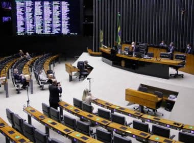 Relatório do Orçamento ignora reajuste de servidores e prevê R$ 5,1 bilhões para fundão