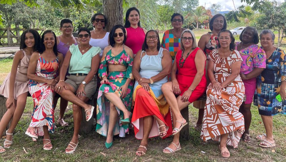 Mayara Gomes Fisioterapia e Pilates promove confraternização de fim de ano