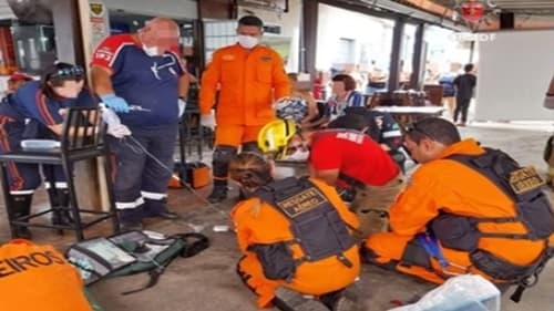 Idoso de 79 anos morre após sofrer parada cardíaca em restaurante