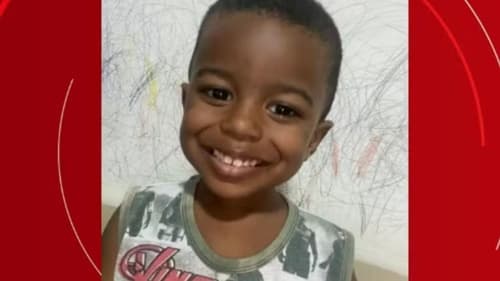 Menino baiano que leu e escreveu com apenas 1 ano aprende inglês, russo e coreano aos 2 anos