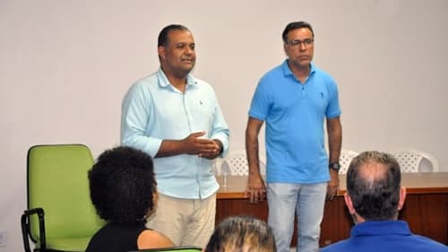 Sandro Futuca e Caio Pina reafirmam compromisso com a saúde em visita à Fundação Hospitalar de Ibirataia