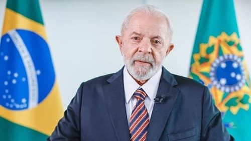 Oposição protocola pedido de impeachment contra Lula
