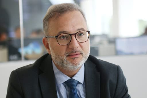 Vilas-Boas propõe mudança no critério de distribuição da vacina contra a Covid-19 para os municípios