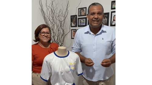 Ibirataia: Vice-prefeito anuncia entrega 3.600 kits para alunos da rede municipal