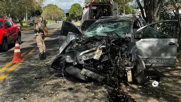 Jitaúna: Acidente envolvendo três veículos na BR-330 deixa dois moradores de Ipiaú feridos