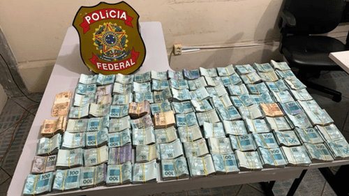 Polícia Federal investiga origem do dinheiro encontrado com advogado