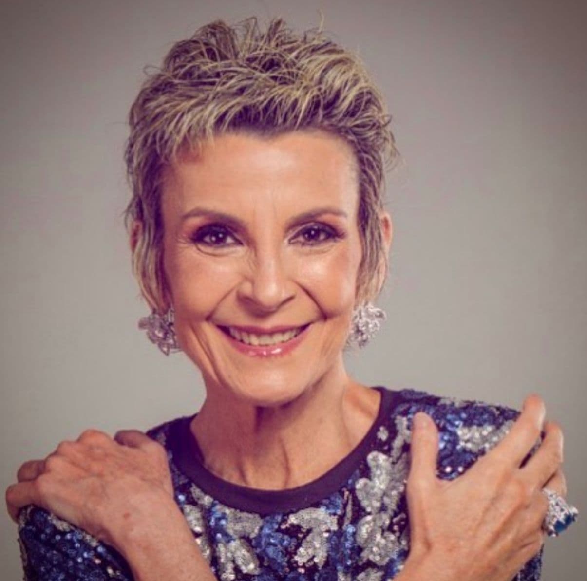 Morre aos 56 anos a cantora Ludmila Ferber
