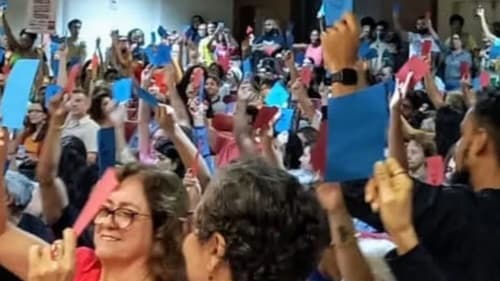 Professores da UFBA Decidem Manter Greve e Instituição Continua Sem Aulas
