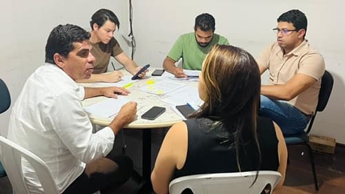 Ibirataia: Secretário de Saúde de Dr. Elmar Lopes reúne equipe técnica para alinhar melhorias no sistema de saúde
