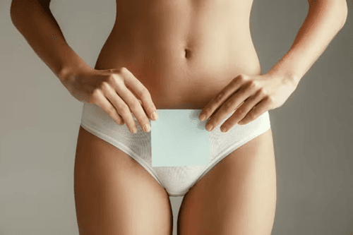 Mulher é diagnosticada com rara síndrome genital inquieta após meses de sintomas incômodos
