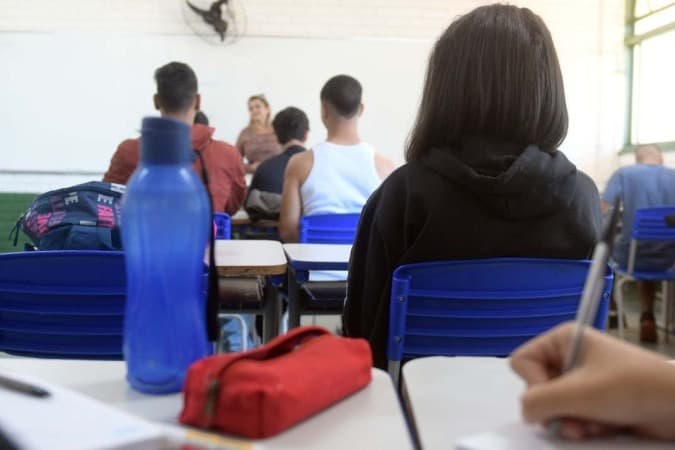 Desafios na Formação de Professores no Ensino Fundamental são destacados em pesquisa