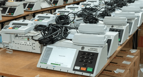 TRE-BA inicia testes em urnas eletrônicas para eleições de 2026