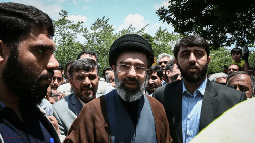 Filho de Ali Khamenei é escolhido novo líder supremo do Irã
