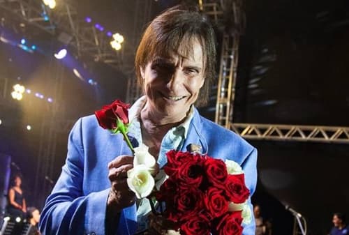 Contagem regressiva para o show do Rei Roberto Carlos em Vitória da Conquista