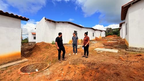 Ibirataia: Secretaria de Infraestrutura e Serviços Públicos realiza visita técnica as 61 casas populares