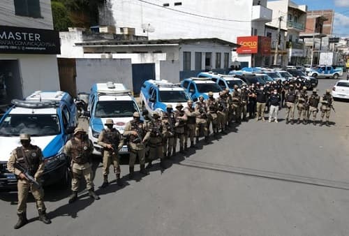 Operação cumpre mandados de prisão em Jaguaquara e termina com um morto