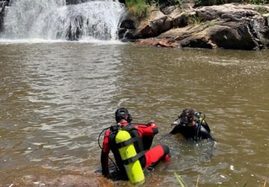 Jequié: Corpo de jovem que desapareceu após mergulhar em cachoeira é encontrado