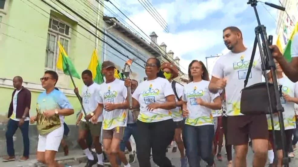 Independência do Brasil na Bahia: fogo simbólico do 2 de Julho sai de Cachoeira em direção a Salvador