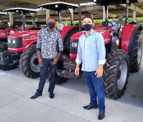 Associação Centro de Recuperação Betânia é contemplada com trator agrícola