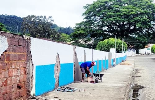 Ibirataia: Prefeitura de Ibirataia acelera reformas em mais de 30 escolas