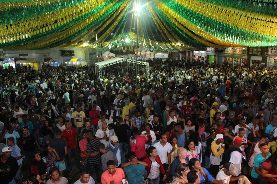 Governo do estado suspende limite de público para eventos na Bahia
