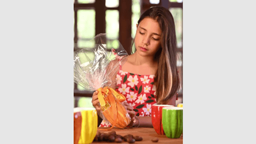 Ibirataia: VAR Chocolates lança catálogo especial de Páscoa 2025, Confira