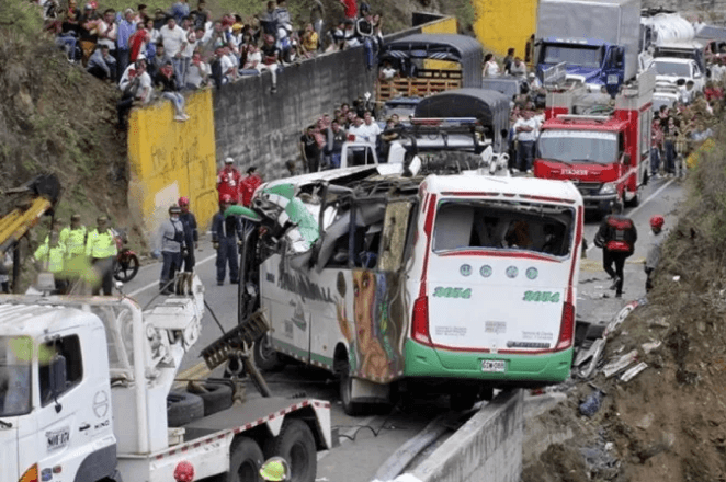 Acidente de ônibus no sudoeste da Colômbia deixa 20 mortos e 15 feridos