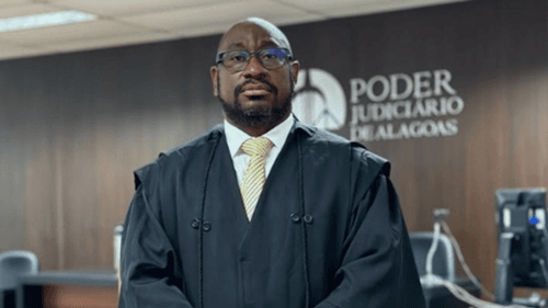 João Neto é solto após 29 dias de prisão por suspeita de agressão à namorada