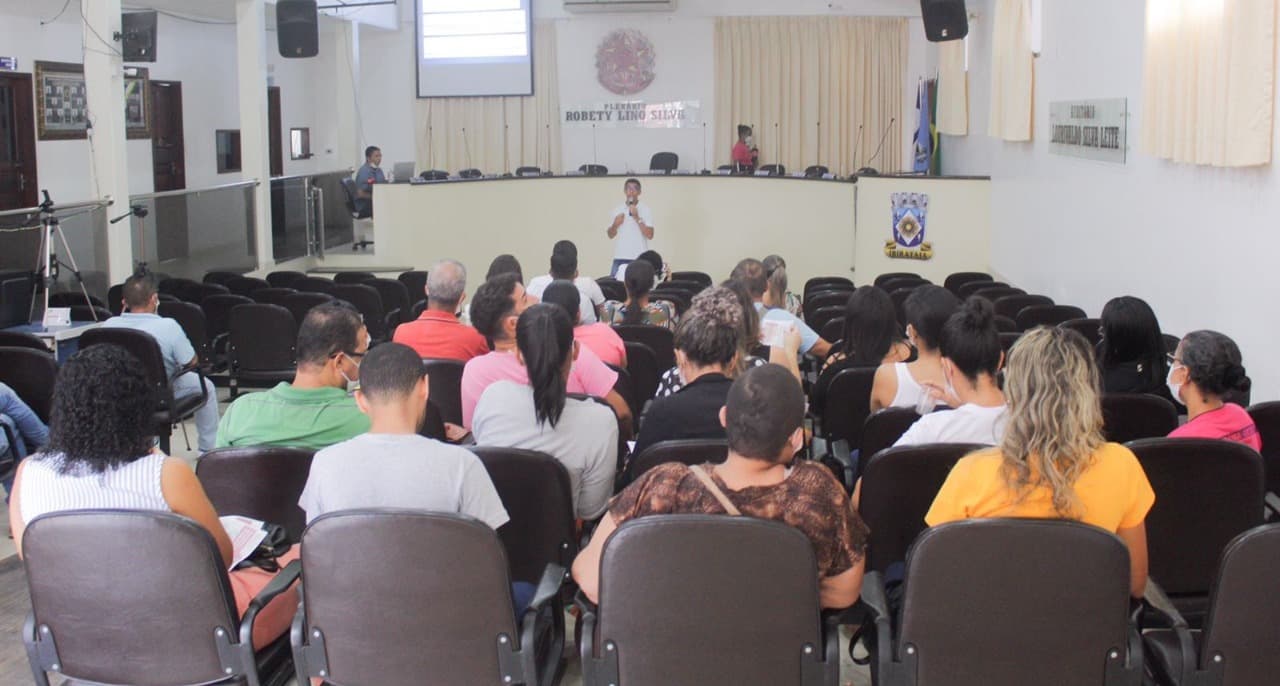 Ibirataia: Secretaria de Saúde promove palestra sobre tuberculose para os profissionais municipais